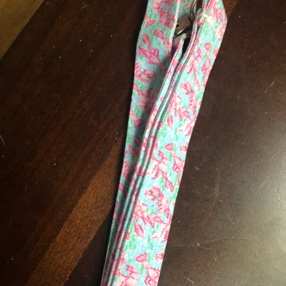 Lobster roll lanyard